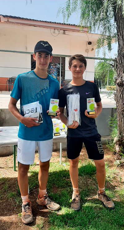 Alex Capilla finalista del torneo Tecnifibre del Collao